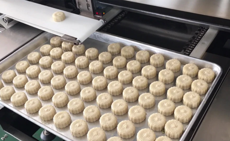 Machine for making Maamoul